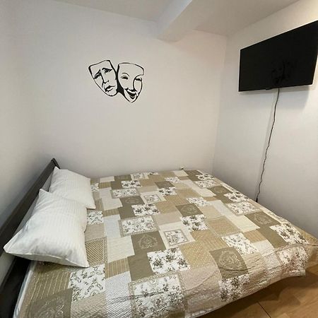 Mossapartments Бухарест Экстерьер фото
